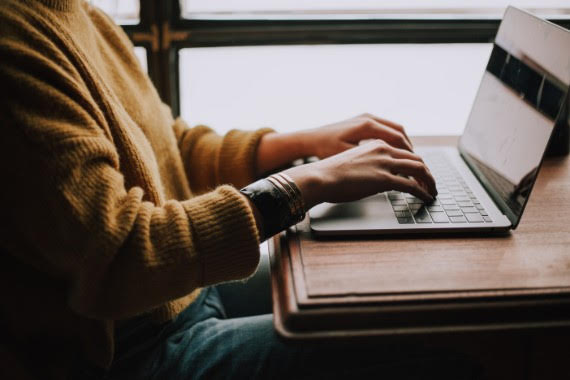 Typing for the hard of hearing and deaf